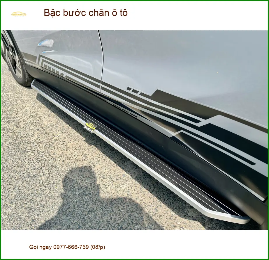 Cô Hà lắp bậc bước chân ô tô Hyundai SantaFe để lên xuống xe tiện lợi hơn tại Quận 9 ảnh thực tế 2