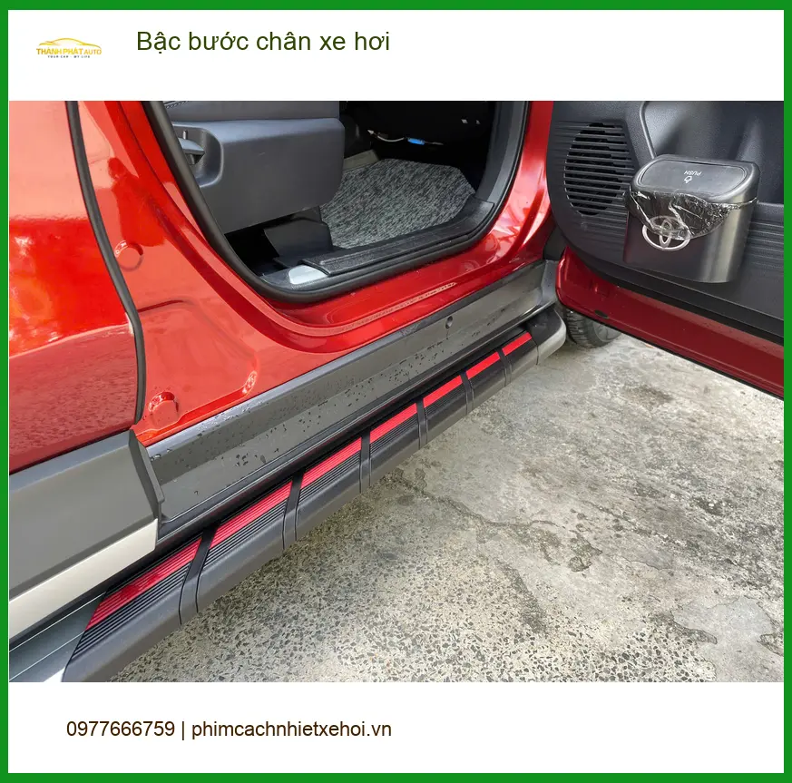 Anh Phúc lắp bậc bước chân Kia Seltos tại Quận Tân Phú giúp mẹ đi lại ảnh thực tế 2