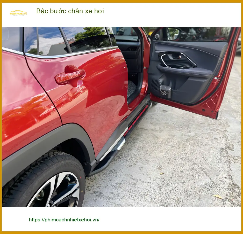 Anh Phúc lắp bậc bước chân Kia Seltos tại Quận Tân Phú giúp mẹ đi lại ảnh thực tế 5