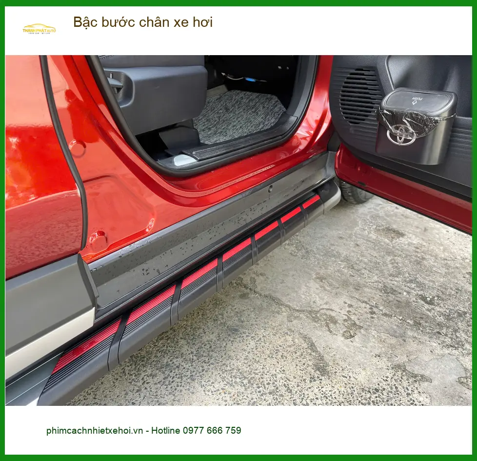 Anh Khang lắp bậc bước chân xe hơi Hyundai Santa Fe tại Quận 1 ảnh thực tế 2