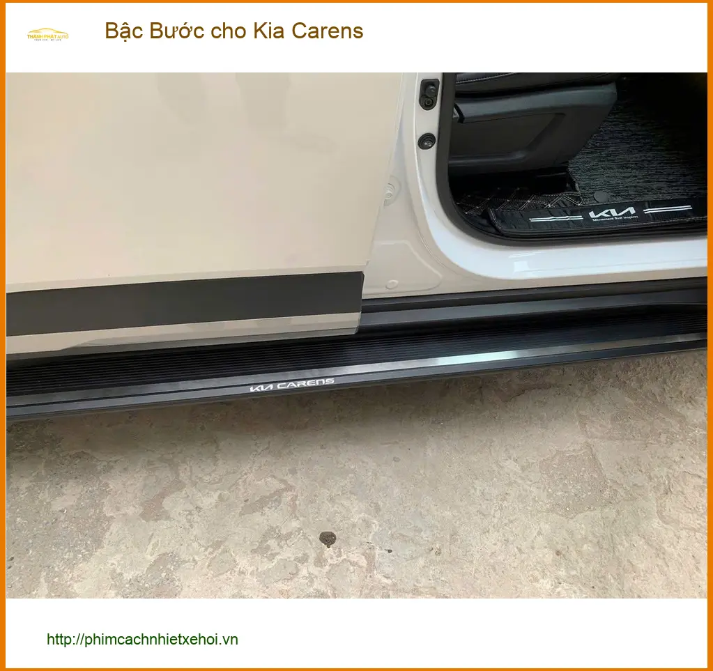 Anh Minh lắp Bậc Bước cho Kia Carens ở Quận 7 để gia đình dễ lên xuống xe ảnh thực tế 2