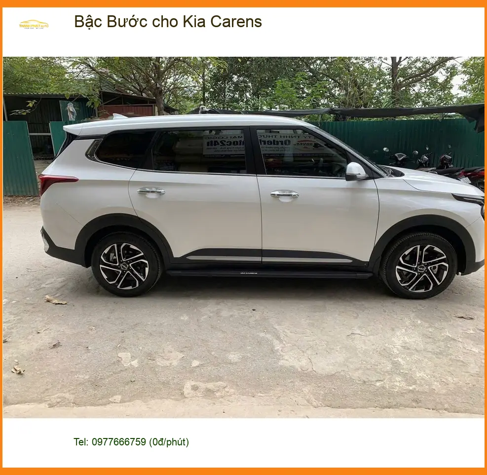 Anh Minh lắp Bậc Bước cho Kia Carens ở Quận 7 để gia đình dễ lên xuống xe ảnh thực tế 4