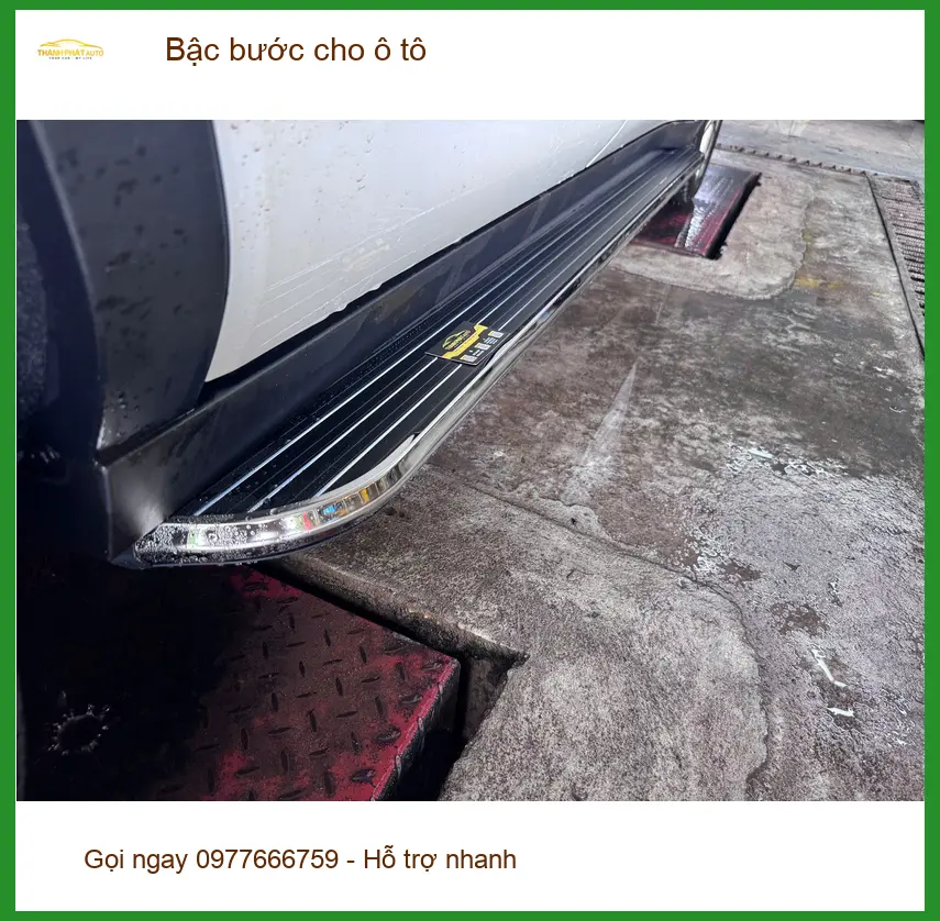 Cô Thùy lắp bậc bước ô tô Honda CRV tại Quận 12 để gia đình dễ dàng lên xuống hơn ảnh thực tế 3