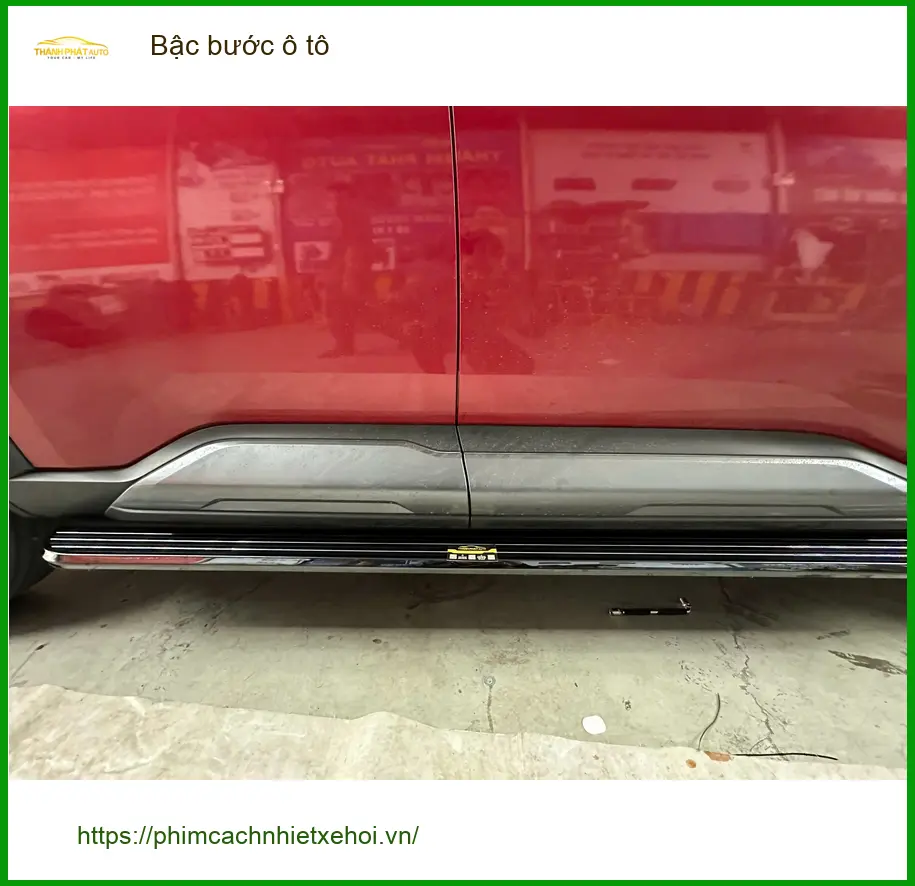 Anh Tấn lắp bậc bước ô tô Hyundai Santa Fe tại Quận 12 cho gia đình ảnh thực tế 4