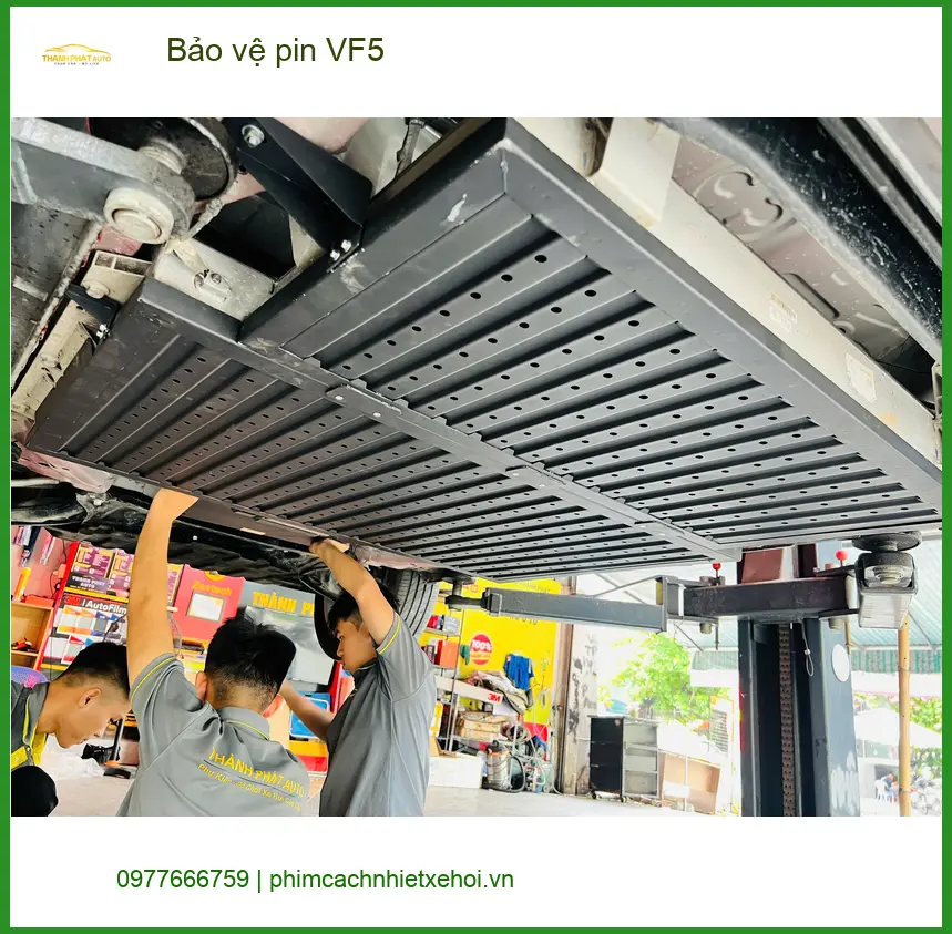 Anh Minh lắp Bảo vệ pin VinFast VF5 tại Quận Tân Bình để xe luôn bền bỉ và an toàn ảnh thực tế 3