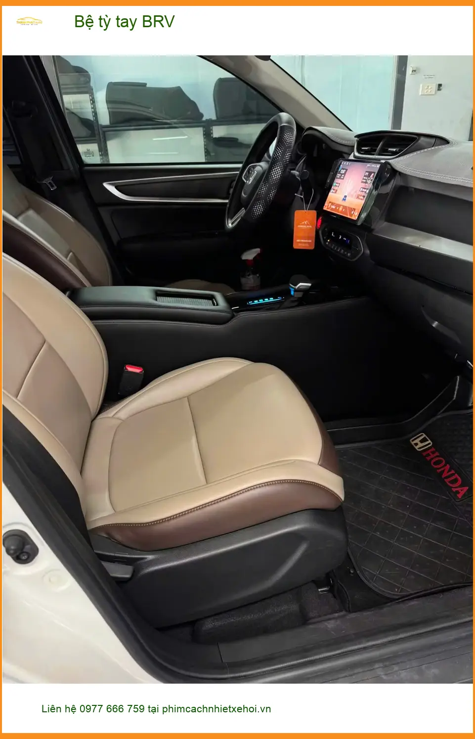 Anh Khoa lắp bệ tỳ tay BRV cho Honda BRV tại Quận Tân Bình để lái xe êm ái hơn ảnh thực tế 3