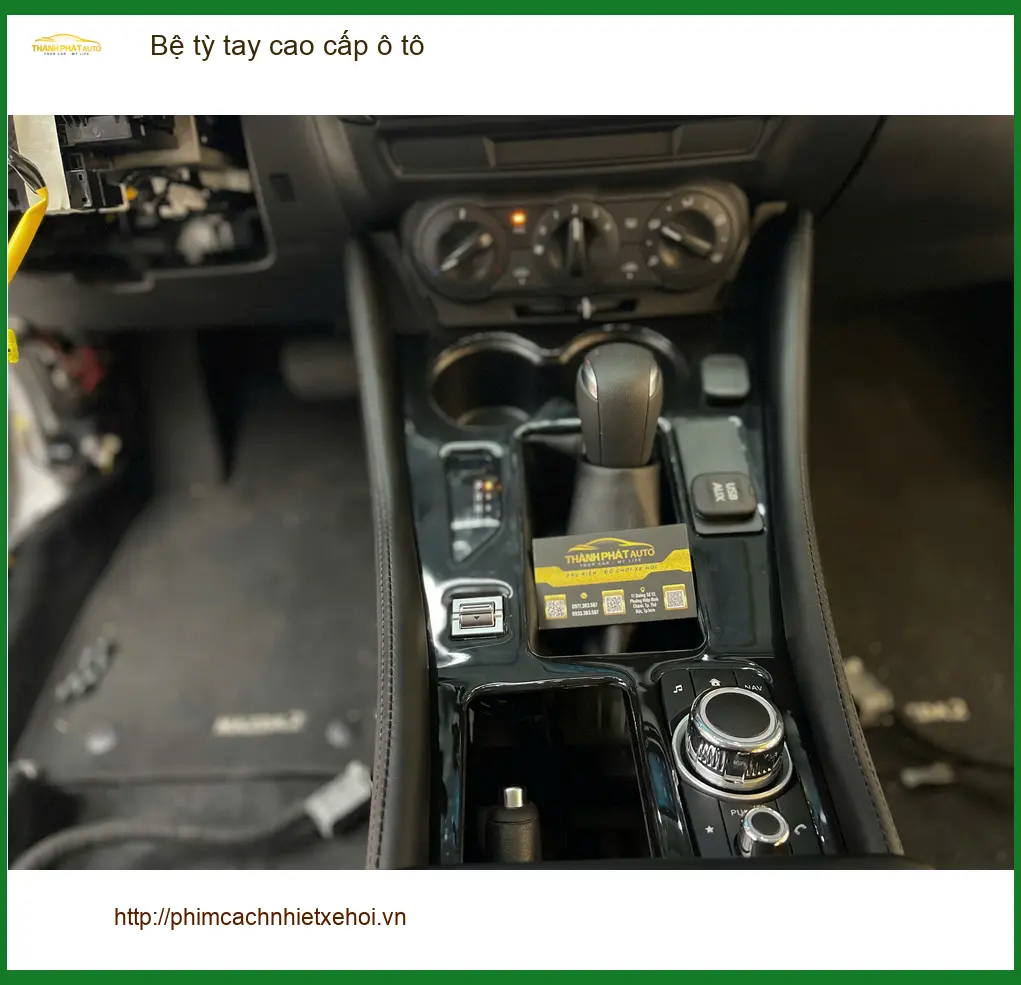 Anh Trọng lắp bệ tỳ tay cao cấp ô tô Honda CRV tại Quận 9 nâng tầm không gian lái ảnh thực tế 2