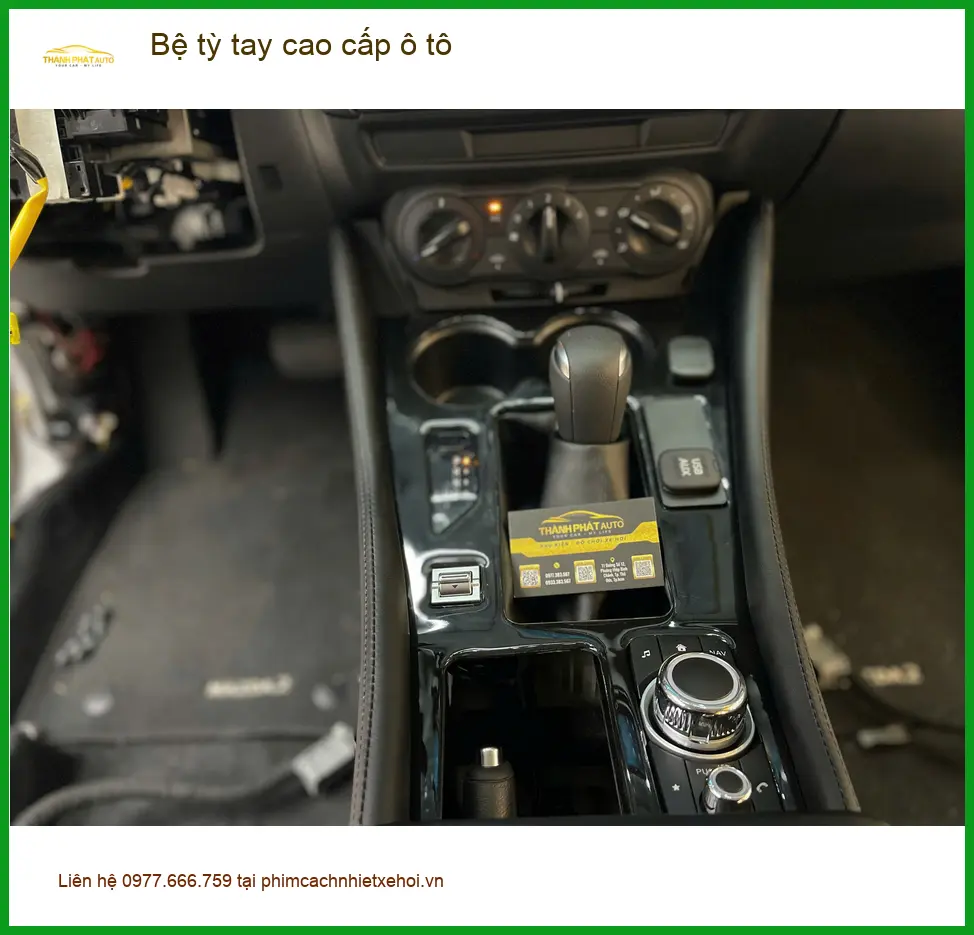 Anh Tùng lắp Bệ tỳ tay cao cấp Hyundai Creta tại Quận 10 uy tín ảnh thực tế 2