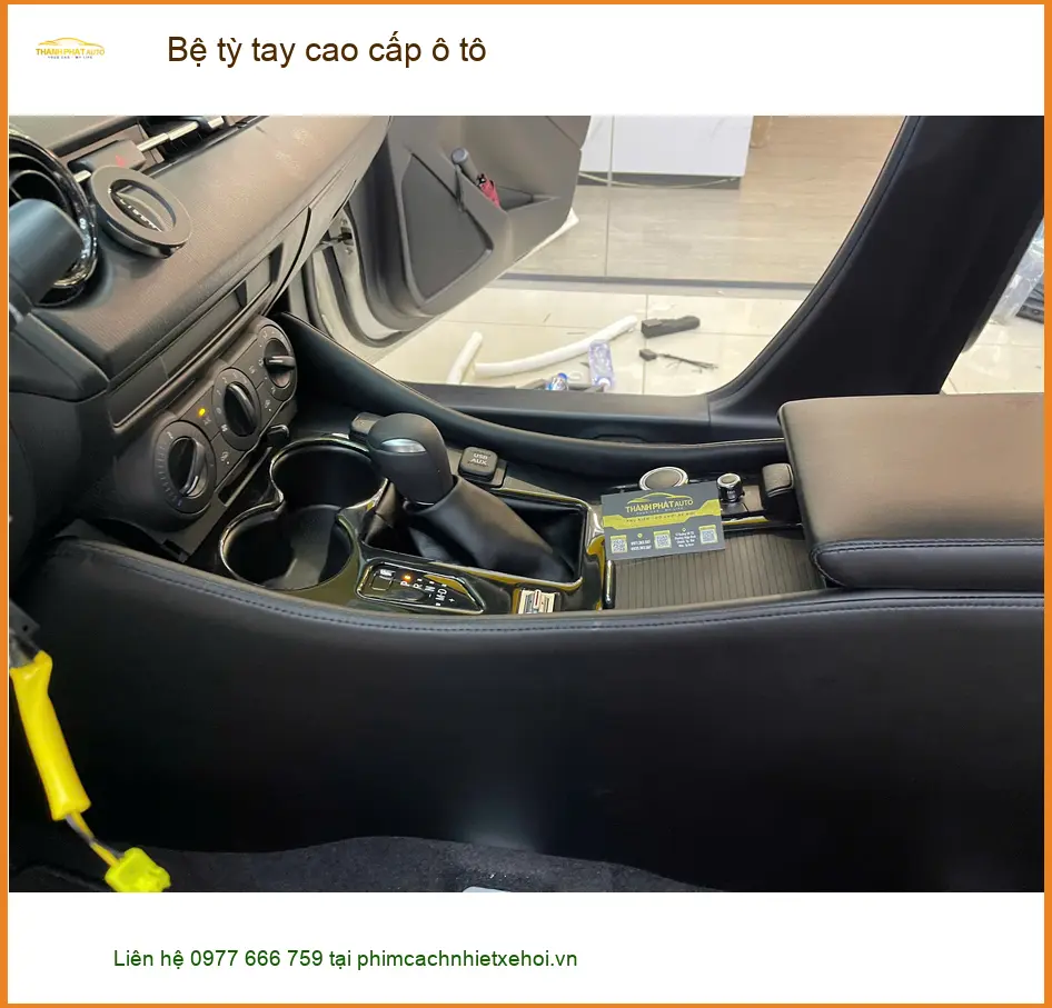 Anh Khang nâng cấp bệ tỳ tay cao cấp Hyundai Accent ở Quận 12 ảnh thực tế 3