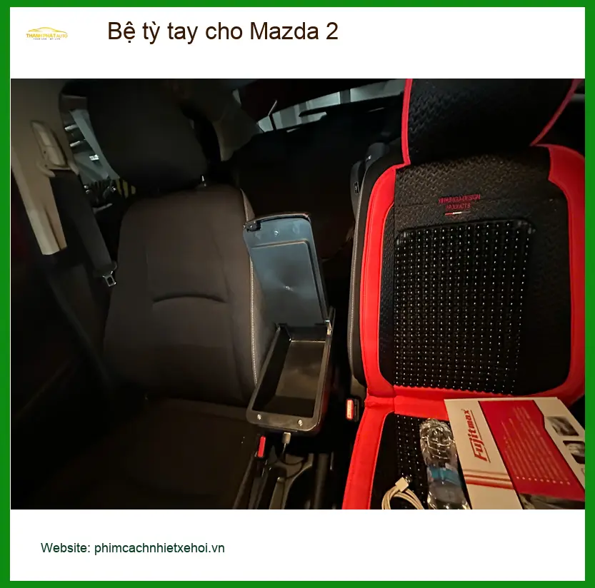 Chị Minh Thư lắp bệ tỳ tay cho Mazda 2 vì muốn xe tiện nghi hơn khi lái xe tại Cần Giờ ảnh thực tế 2