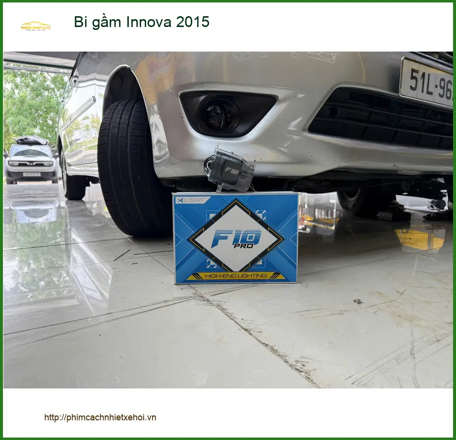 Anh Khải độ bi gầm Innova 2015 tại Quận 1 để tăng cường ánh sáng. ảnh thực tế 3