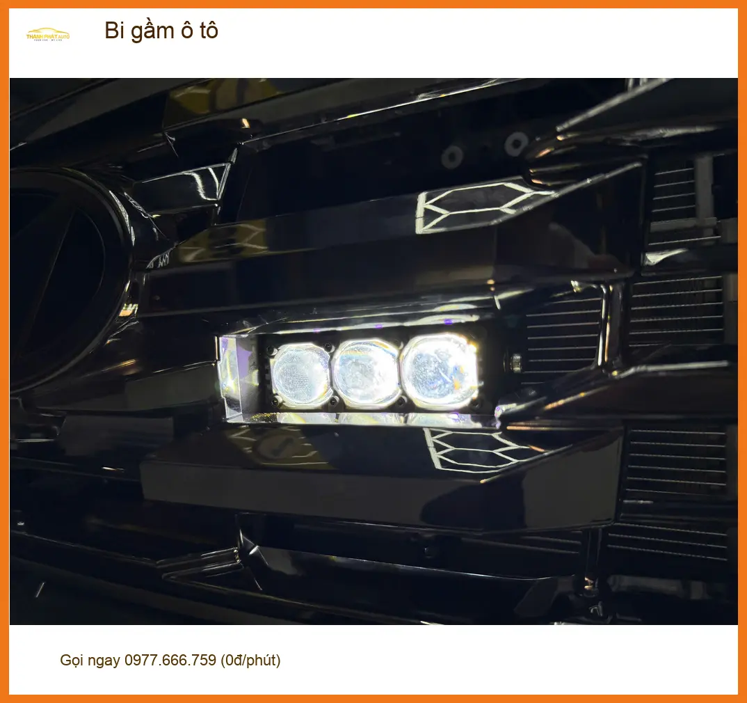 Chị Thư nâng cấp bi gầm ô tô cho Hyundai Santa Fe tại Quận 5 vì hay đi đường tối, sương mù. ảnh thực tế 2