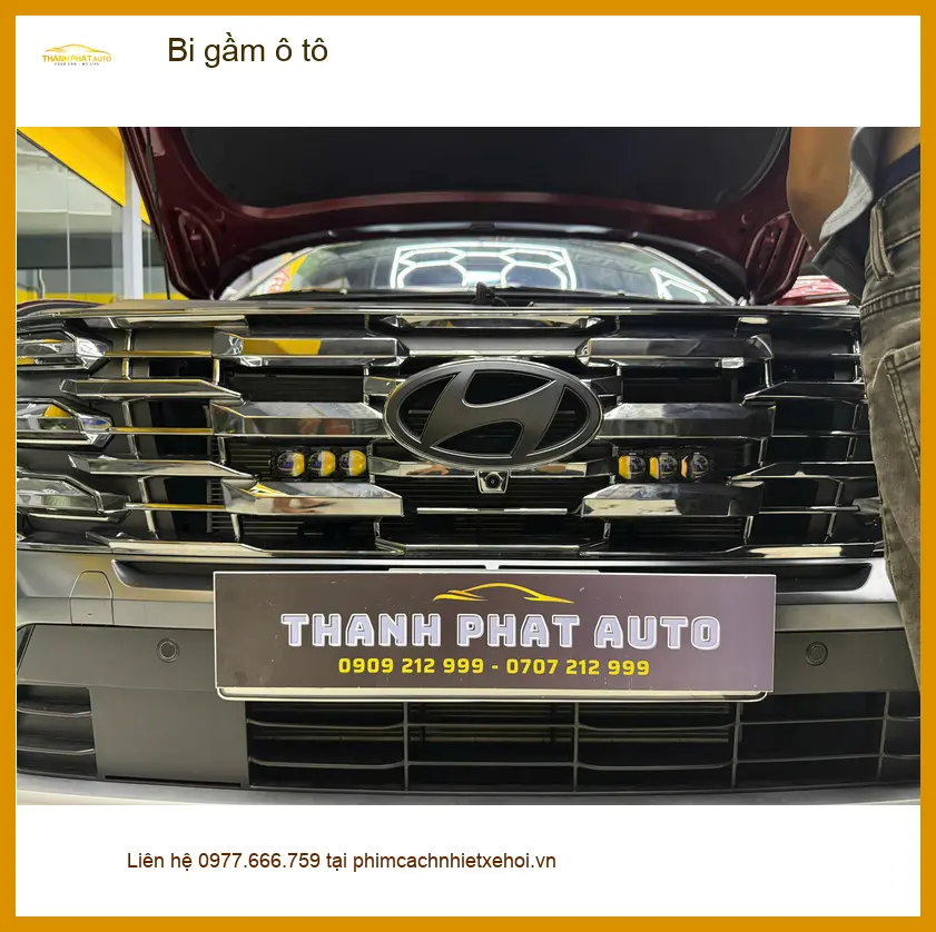 Chị Thư nâng cấp bi gầm ô tô cho Hyundai Santa Fe tại Quận 5 vì hay đi đường tối, sương mù. ảnh thực tế 5