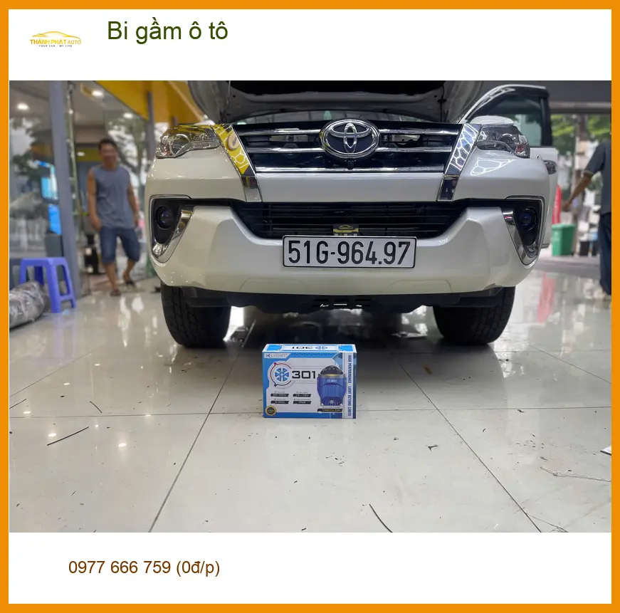 Anh Thanh độ bi gầm ô tô cho Hyundai Santa Fe vì đèn zin yếu ở Củ Chi