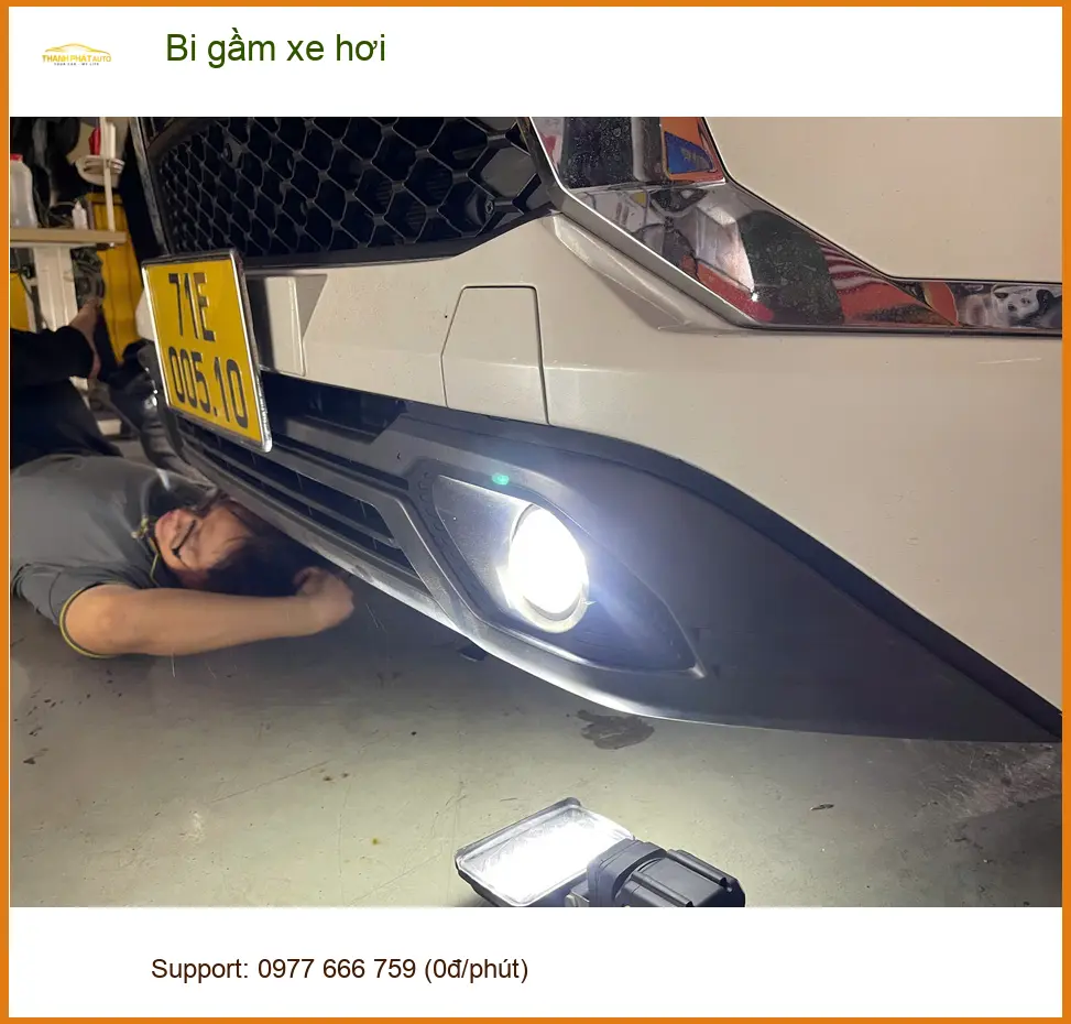 Anh Quang nâng cấp bi gầm xe hơi Hyundai Accent tại Quận 1 vì đèn zin mờ tối ảnh thực tế 3