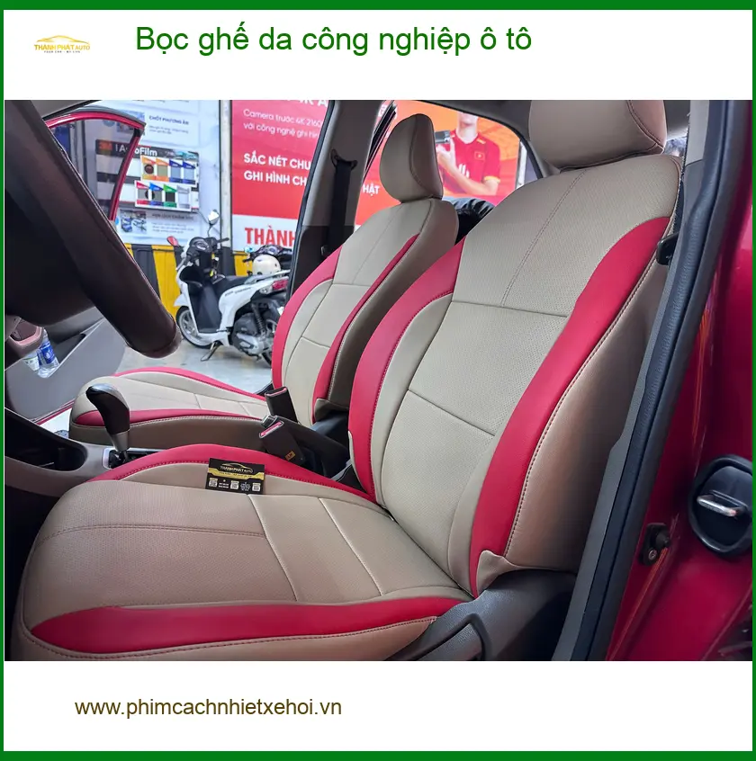 Chú Minh bọc ghế da công nghiệp ô tô Honda CR-V Quận Bình Thạnh vì nội thất cũ