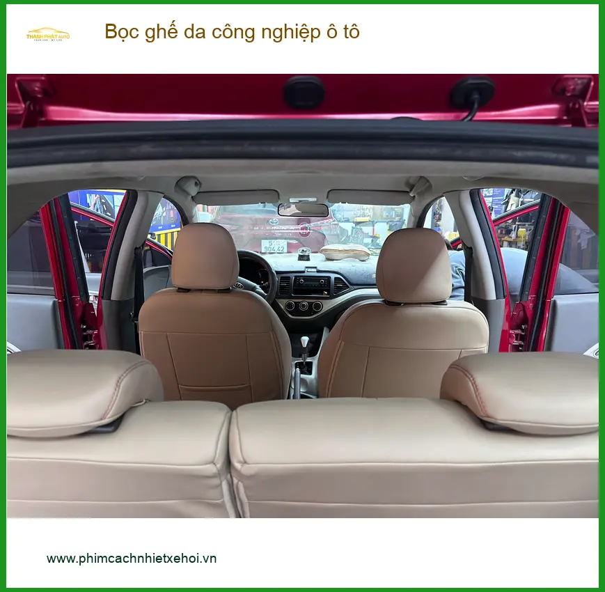 Chú Minh bọc ghế da công nghiệp ô tô Honda CR-V Quận Bình Thạnh vì nội thất cũ ảnh thực tế 2