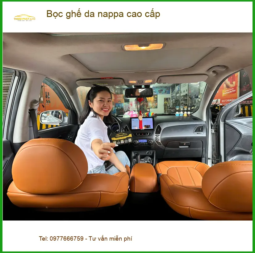 Chị Thảo bọc ghế da Nappa Ford Everest Quận 4, nội thất sang trọng hơn ảnh thực tế 4