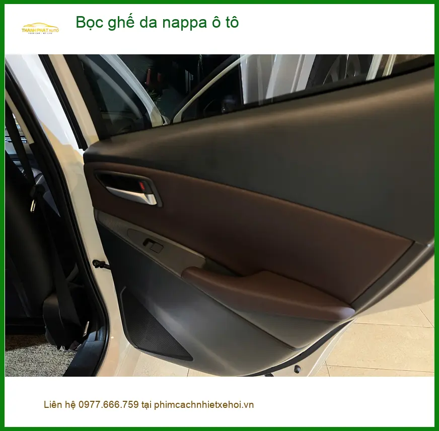 Chị Thảo bọc ghế da nappa Kia Carnival tại Quận 8, nội thất xe bền đẹp ảnh thực tế 3