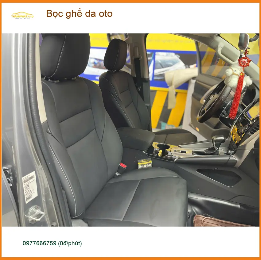 Chị Thảo bọc ghế da ô tô Kia Carnival ở Quận 10 vì ghế cũ xuống cấp ảnh thực tế 3