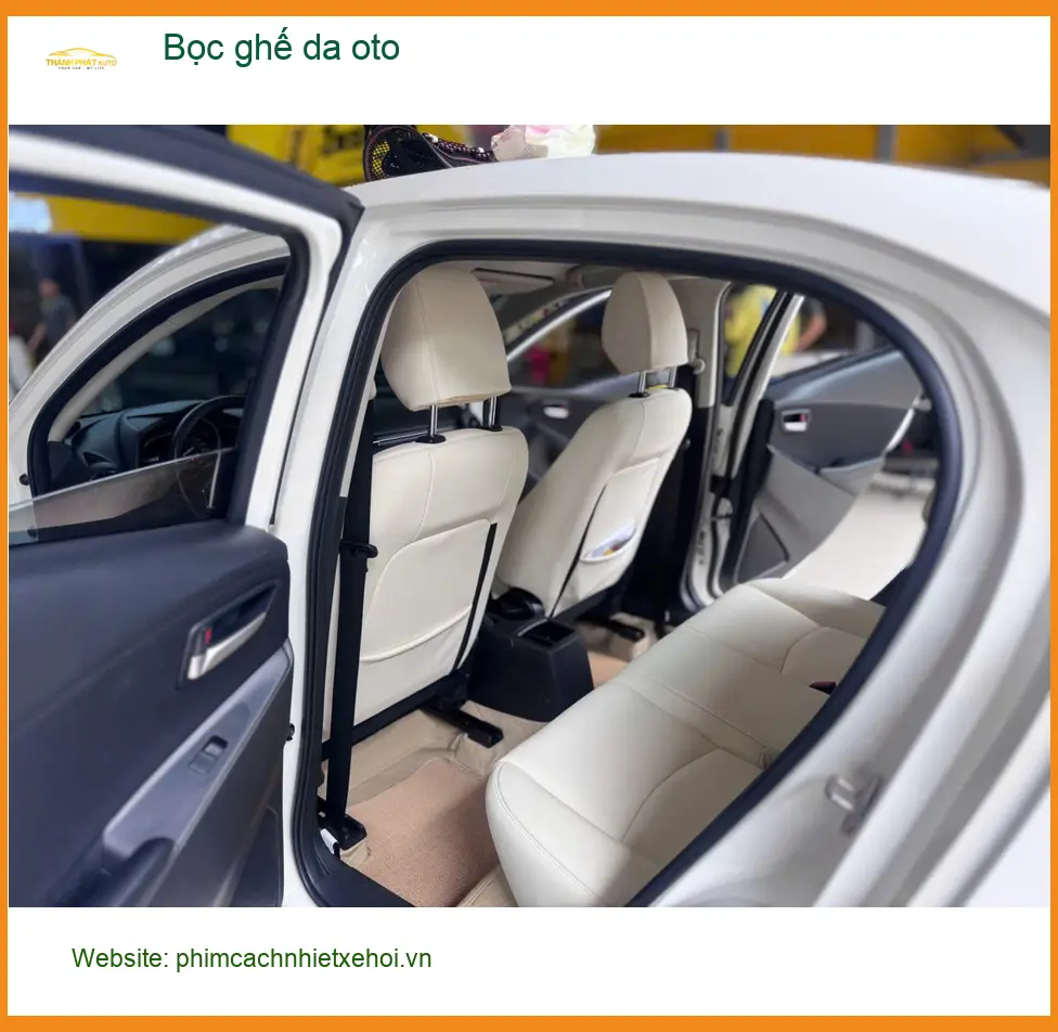 Anh Huy bọc ghế da ô tô Kia Sorento tại Quận 2 để nâng tầm không gian xe ảnh thực tế 4