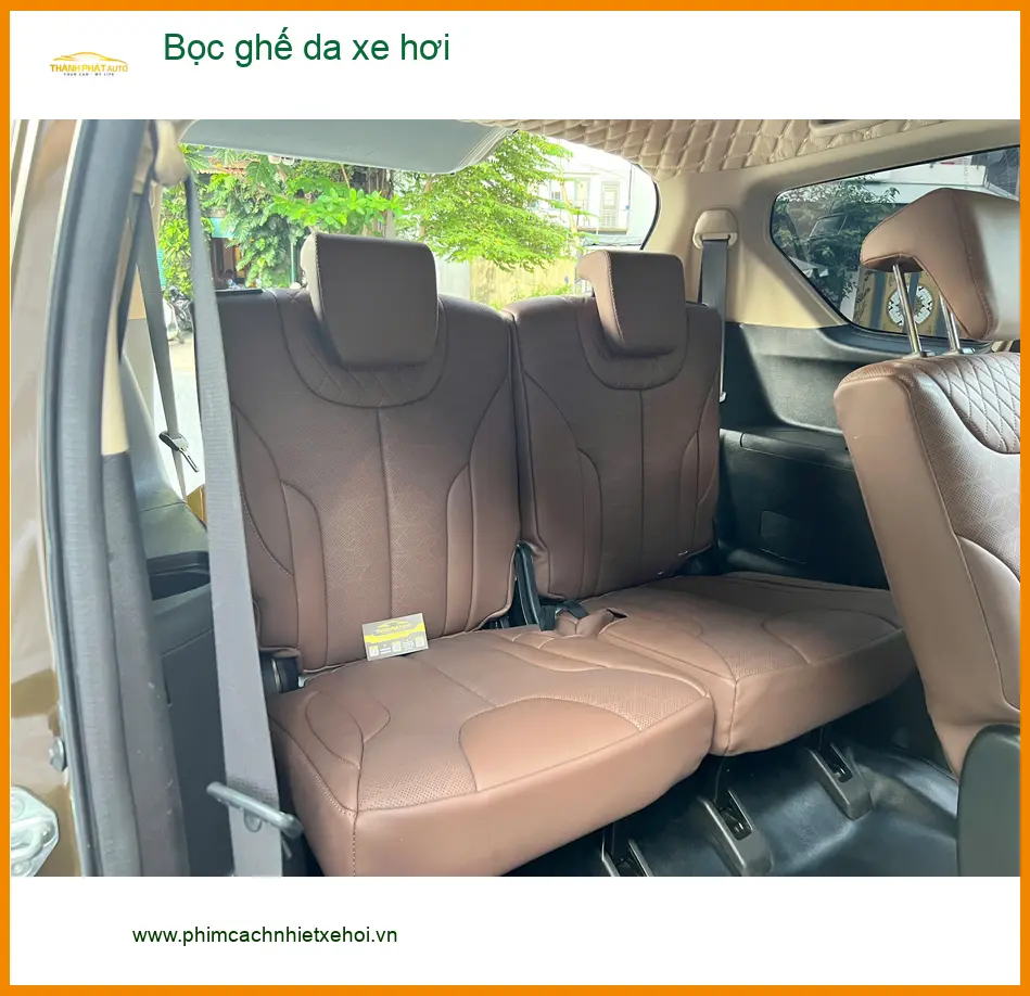 Chị Minh Thư bọc ghế da xe hơi Hyundai Accent tại Quận 10 để nâng tầm không gian xe ảnh thực tế 3
