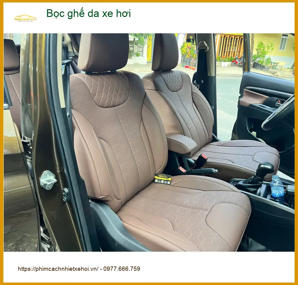Chị Minh Thư bọc ghế da xe hơi Hyundai Accent tại Quận 10 để nâng tầm không gian xe ảnh thực tế 5