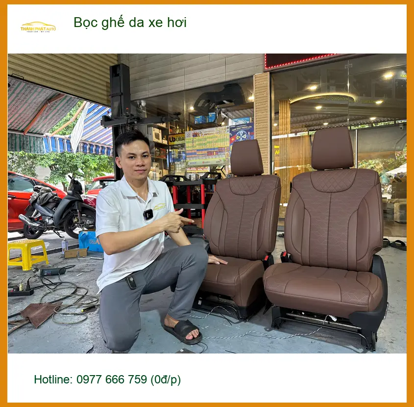Anh Duy bọc ghế da Hyundai Accent tại Quận 3 để nâng cấp nội thất. ảnh thực tế 2