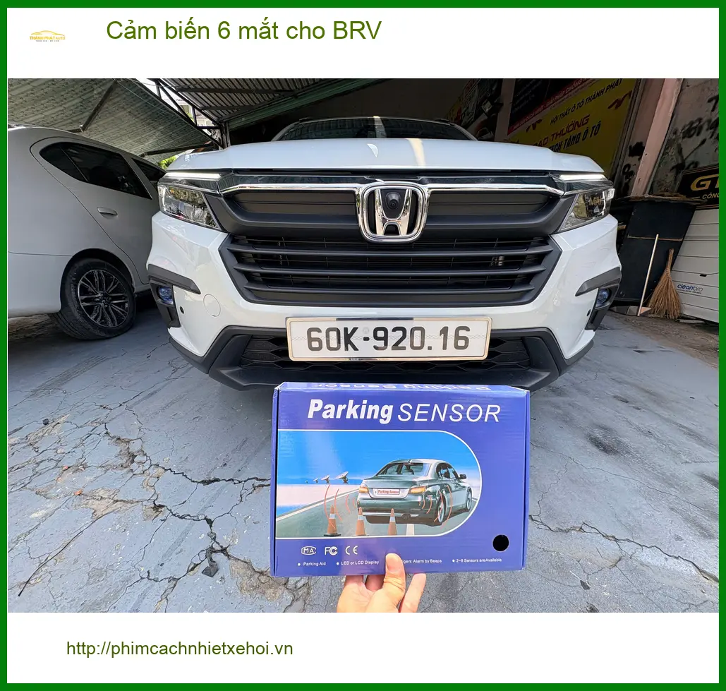 Anh Minh lắp cảm biến 6 mắt cho BRV để dễ dàng lùi xe tại Quận Gò Vấp ảnh thực tế 2