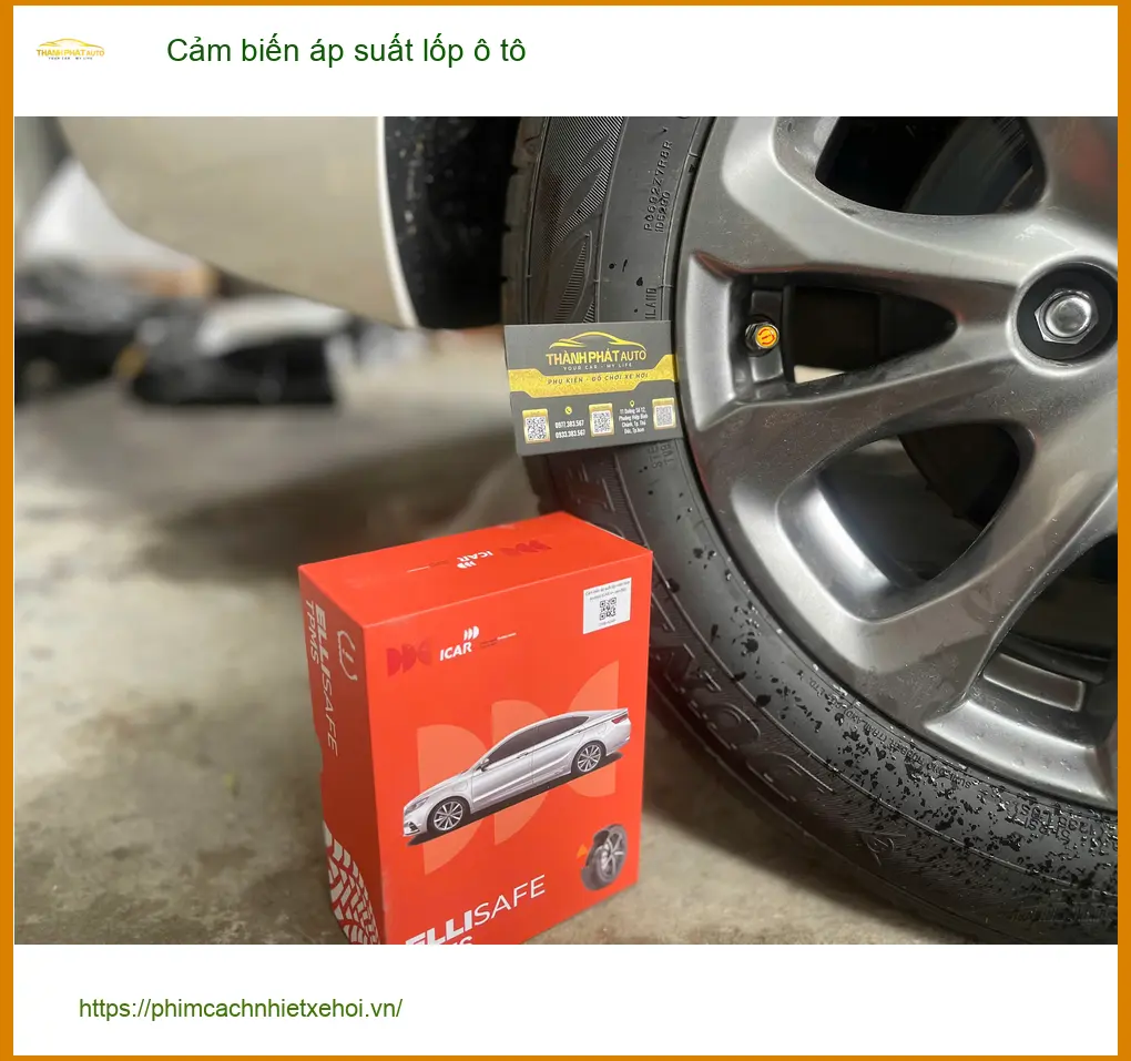 Anh Khang lắp cảm biến áp suất lốp Hyundai Santa Fe tại Quận Bình Tân