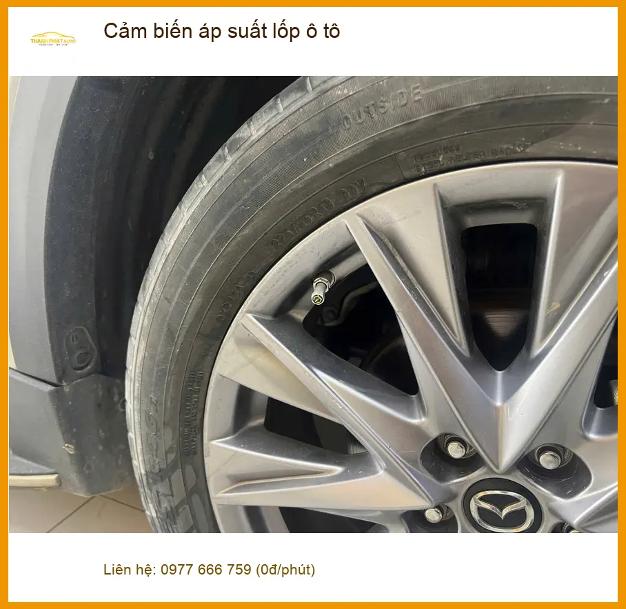 Cô Lan Hương lắp cảm biến áp suất lốp ô tô cho Xpander Cross tại Quận Bình Tân