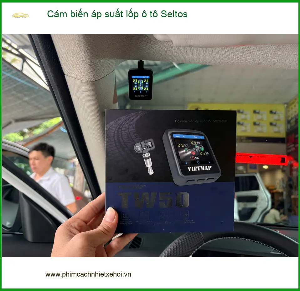 Anh Hưng lắp cảm biến áp suất lốp cho Seltos tại Nhà Bè để an toàn khi di chuyển