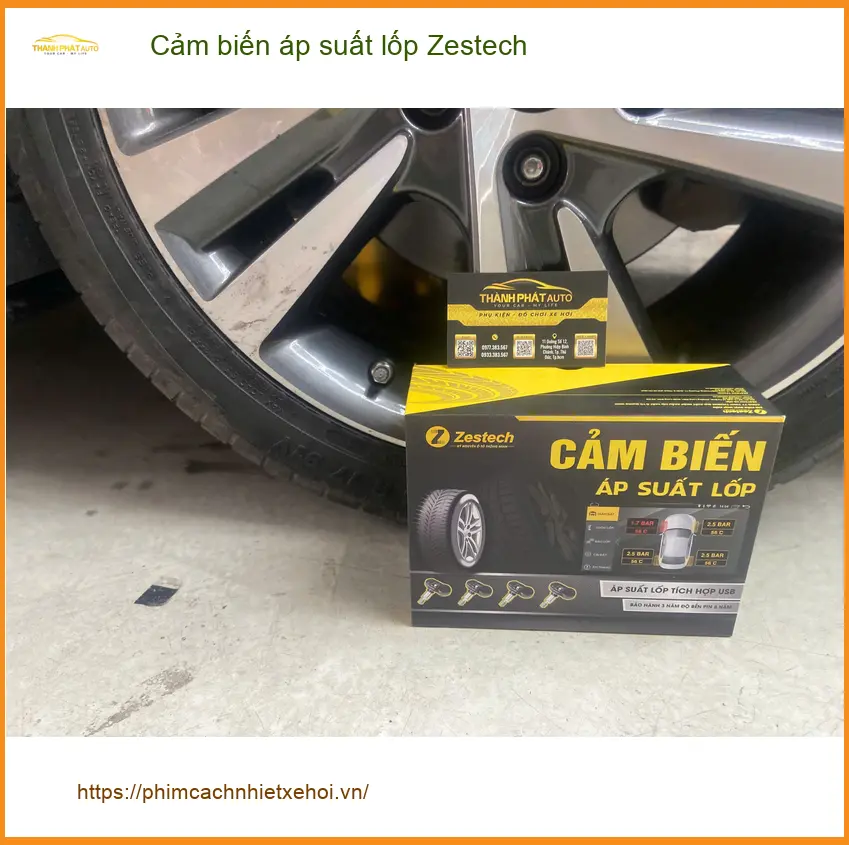 Anh Kiên lắp cảm biến áp suất lốp Zestech cho Kia Sorento tại Quận 2. ảnh thực tế 2