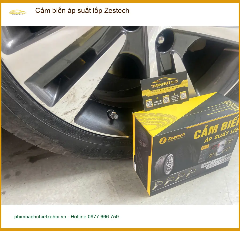 Anh Khoa lắp cảm biến áp suất lốp Zestech Kia K3 Quận Gò Vấp đi xa.