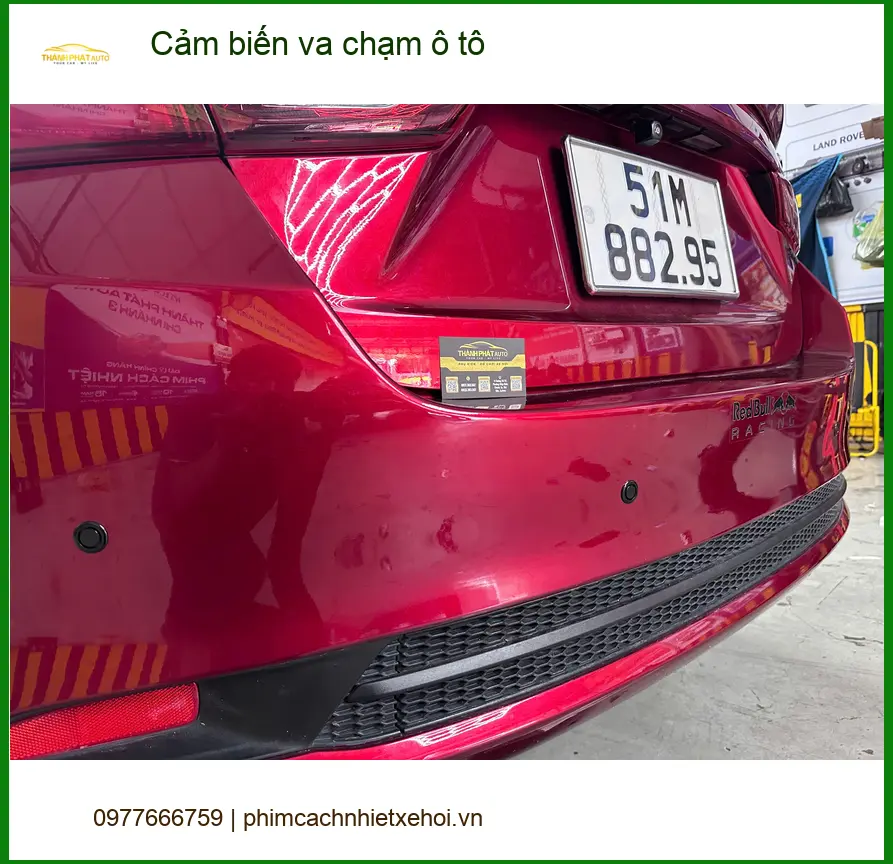 Anh Minh lắp cảm biến va chạm ô tô Mazda CX-5 tại Quận Gò Vấp để an tâm khi đỗ xe