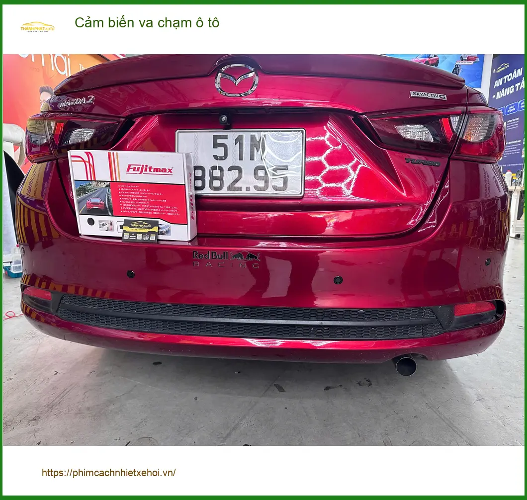 Anh Minh lắp cảm biến va chạm ô tô Mazda CX-5 tại Quận Gò Vấp để an tâm khi đỗ xe ảnh thực tế 2