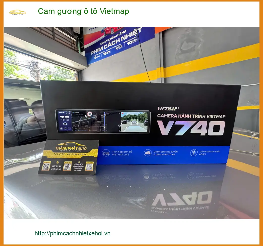 Anh Lộc lắp cam gương ô tô Vietmap cho Hyundai Accent tại Quận 9 để lái an toàn.