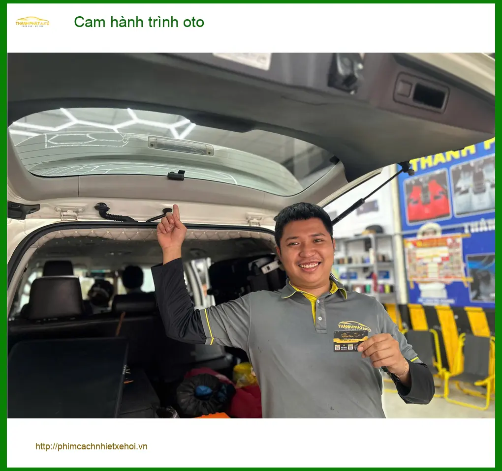 Anh Đạt lắp cam hành trình oto cho Kia K3 tại Quận 4 sau sự cố va chạm ảnh thực tế 2