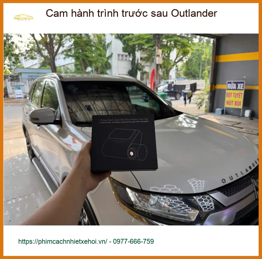 Anh Bách lắp cam hành trình trước sau Outlander tại Quận 4 để an tâm lái xe đường dài ảnh thực tế 3