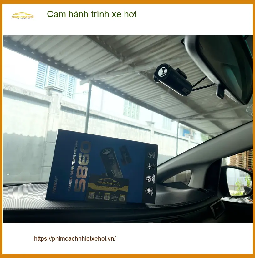 Anh Quang lắp cam hành trình xe hơi Toyota Camry Quận 6 an tâm mọi chuyến đi ảnh thực tế 3