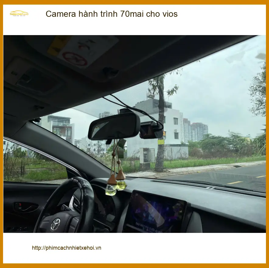 Anh Bảo lắp Camera 70mai Vios tại Quận 7 tránh va chạm không đáng