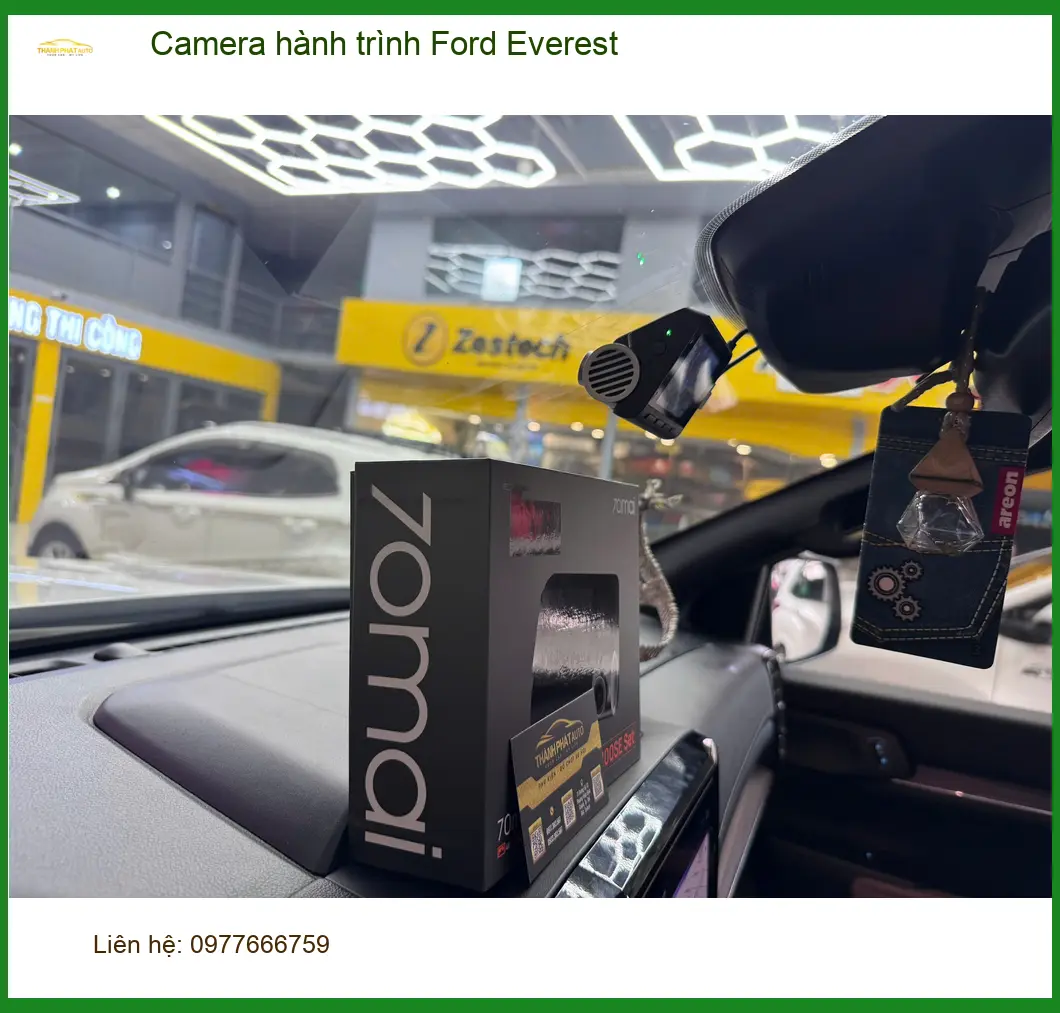 Anh Khải lắp camera hành trình Ford Everest tại Thủ Đức để an tâm di chuyển ảnh thực tế 2