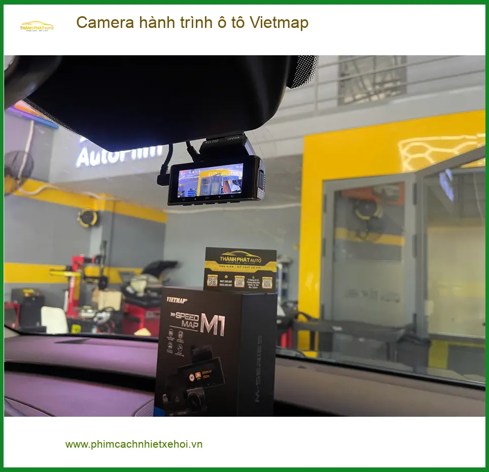 Anh Huy lắp camera hành trình ô tô Vietmap cho Ford Everest ở Củ Chi