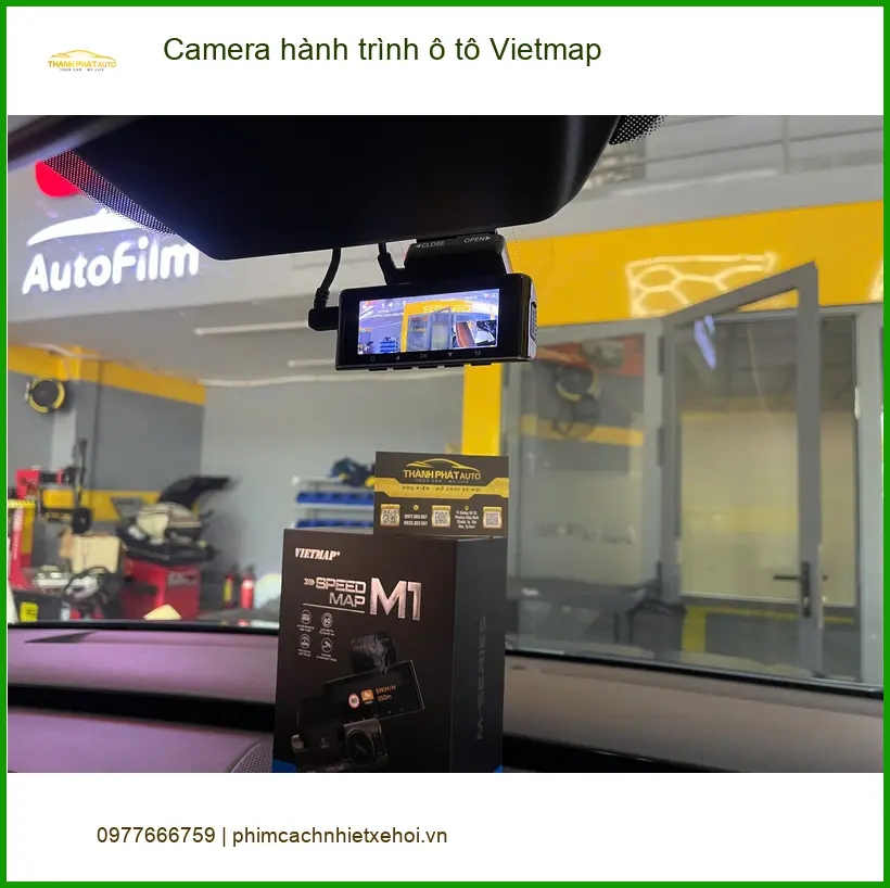 Anh Khoa lắp Camera hành trình ô tô Vietmap cho CRV tại Quận Phú Nhuận ảnh thực tế 3
