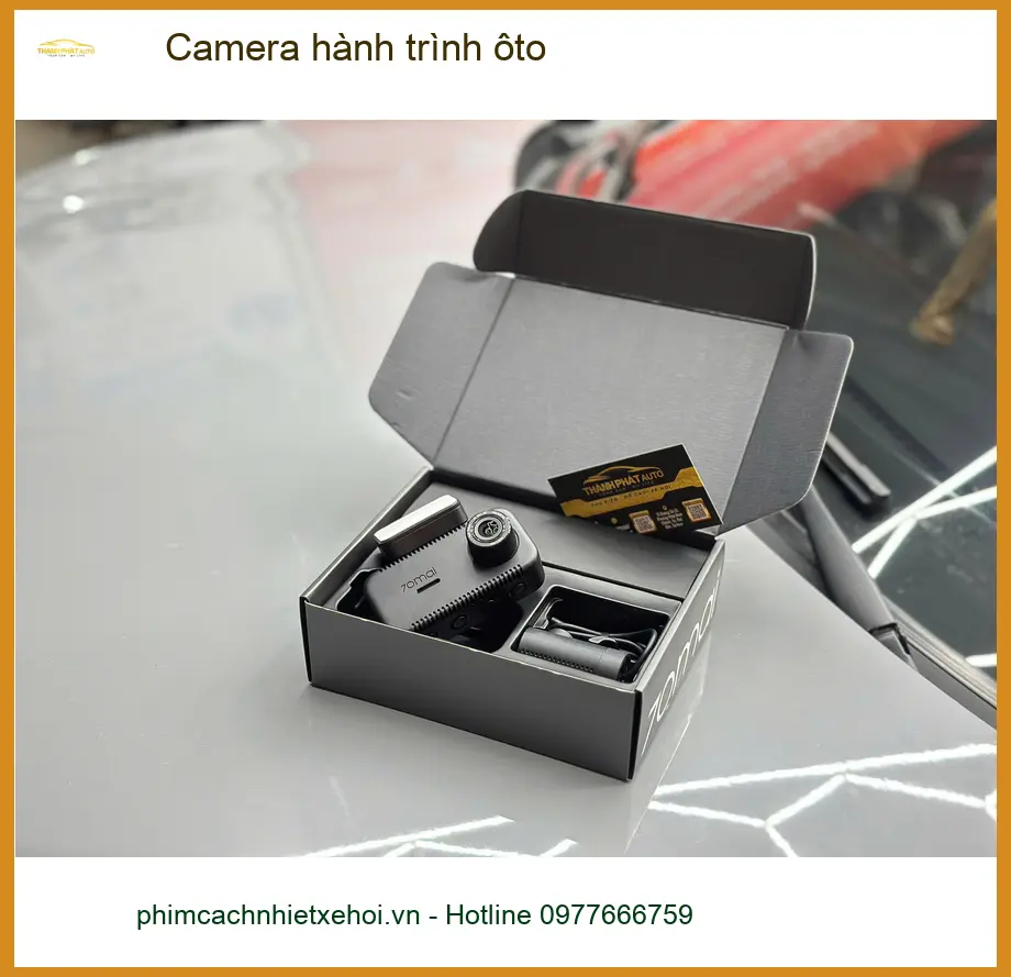 Chị Thảo lắp camera hành trình ô tô Hyundai Kona tại Quận 8 để an tâm lái xe