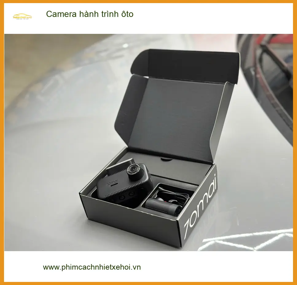 Anh Long lắp camera hành trình ô tô Honda CRV tại Hóc Môn ảnh thực tế 3