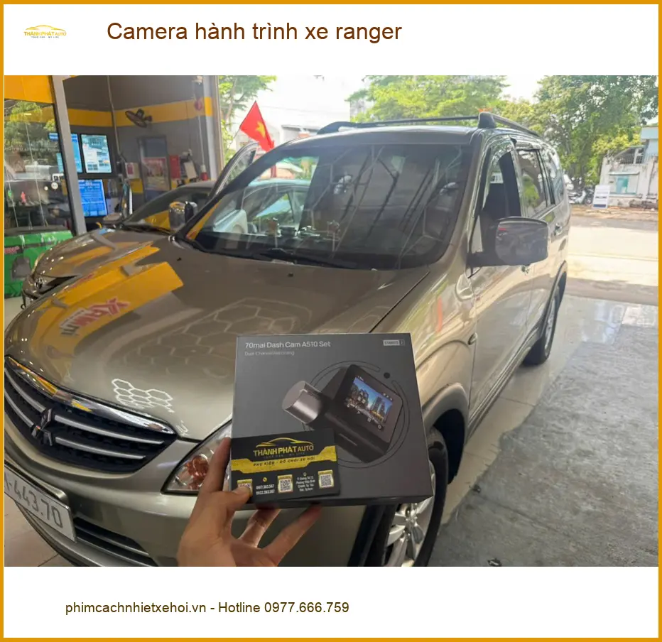 Anh Khải lắp camera hành trình xe Ranger tại Quận 5 để hành trình an toàn hơn