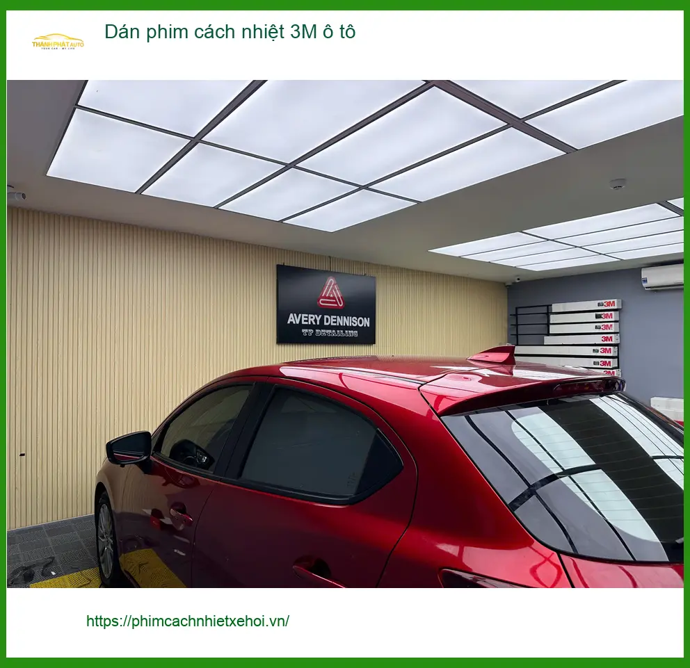 Anh Đức dán phim cách nhiệt 3M ô tô cho Toyota Corolla Altis tại Quận 2 ảnh thực tế 3