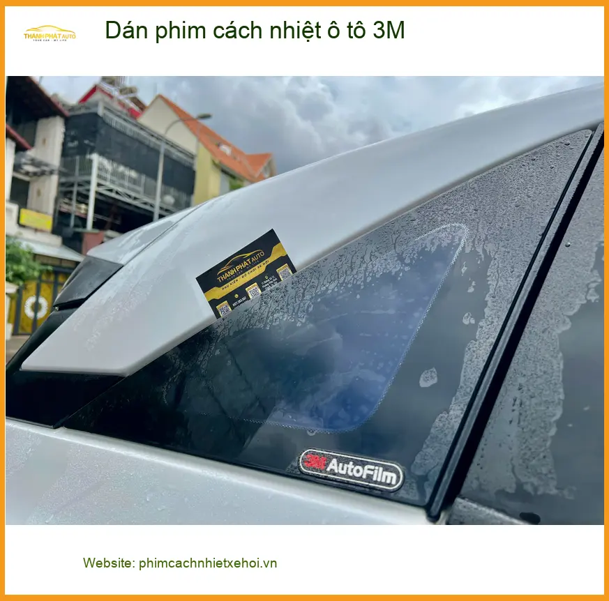 Anh Kiên dán phim cách nhiệt 3M cho Hyundai Accent chuẩn bị nắng gắt Gò Vấp ảnh thực tế 4