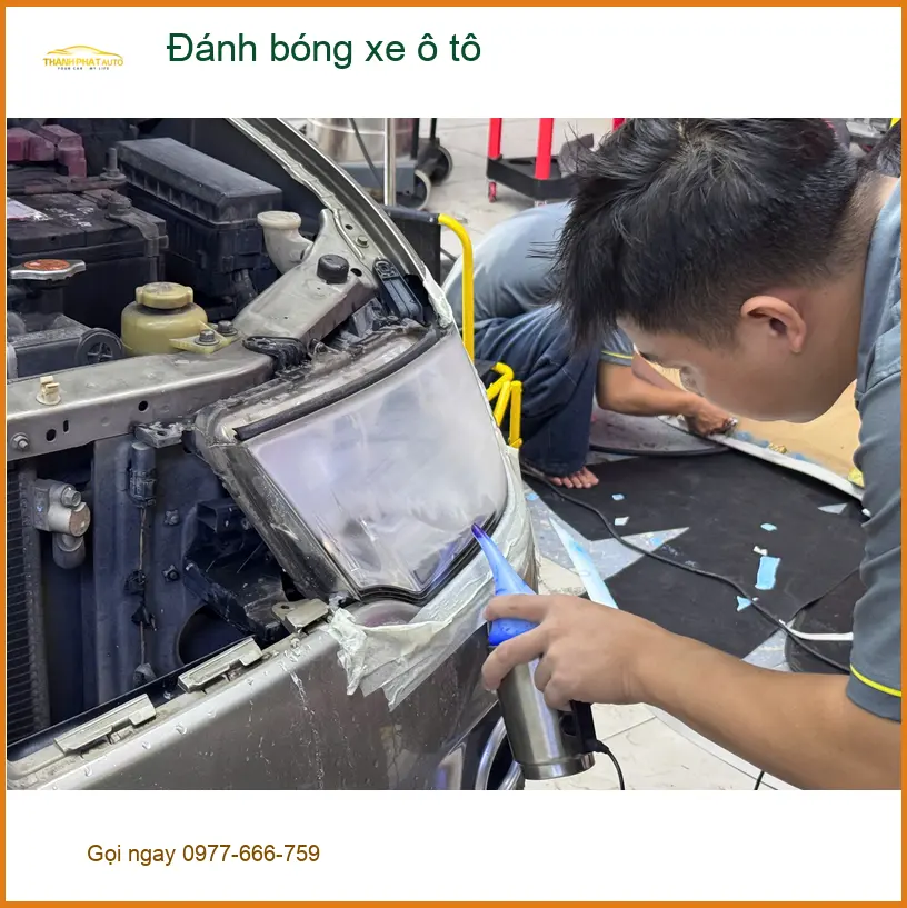 Anh Tùng đánh bóng xe Hyundai Elantra tại Quận 10 muốn lấy lại vẻ sáng bóng như mới ảnh thực tế 2